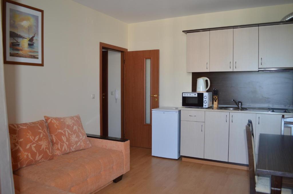 APARTHOTEL AMPHORA PALACE 3*, NISIPURILE DE AUR, BULGARIA